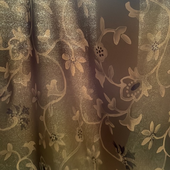 Vintage short sleeve button back green floral blouse by Plaza South-polyester - Picture 5 of 5